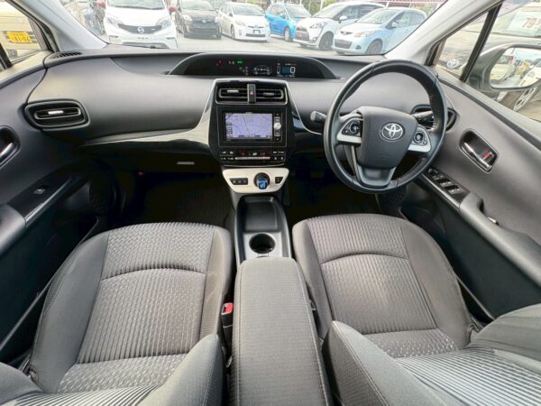 プリウス S 50系